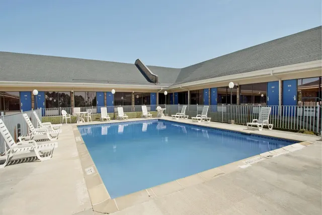 Americas Best Value Inn Forest