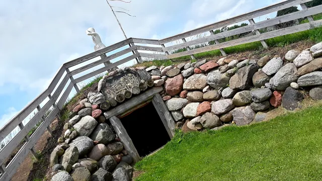 Henschel's Indian Museum and Hidden Springs Trout Farm