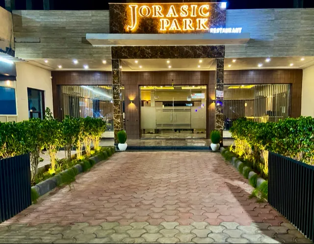 JORASIC PARK | fine dine restaurant |best restaurant gwalior| best restaurant Nh-44 | best place in gwalior