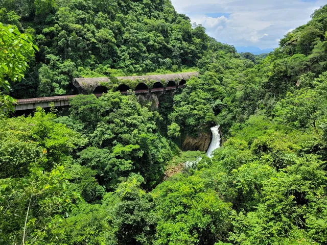 Viaducto Túnel Pensil (Ferrocarril)