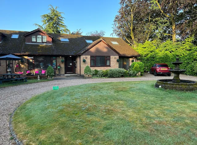 Barncroft Luxury Guest House