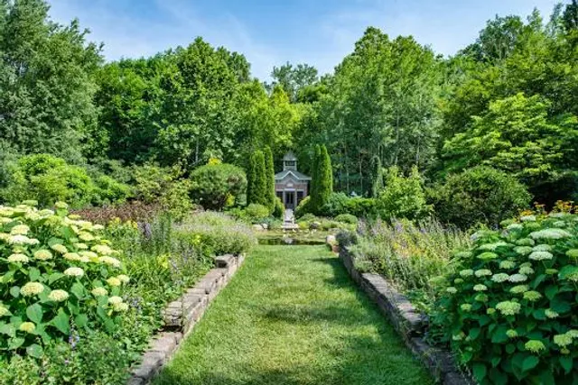 DeFries Gardens ‒ River Preserve County Park