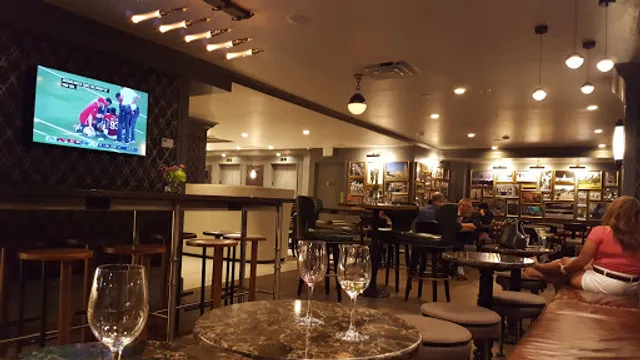 Harry's at Magnolia Hotel Denver