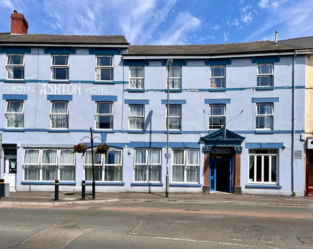 Royal Ashton Town House