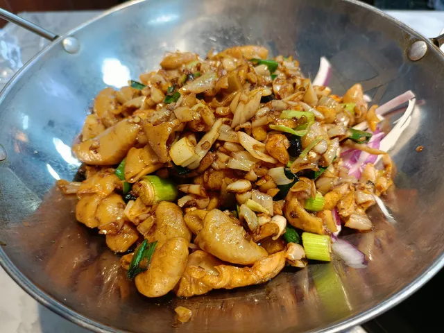 Hunan Town Qing Hu'Nan Cuisine Restaurant