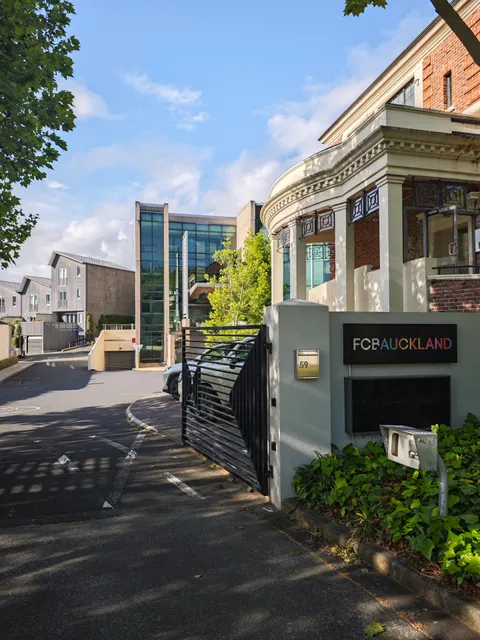 Symphonia Music - String Shop