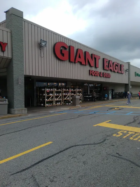 Giant Eagle Supermarket