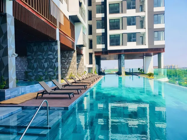 The Emerald Golf View Apartment