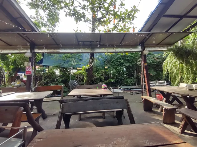 ร้านส้มตำลาวลำน้ำพอง ไก่บ้านย่างเขาสวนกวาง ใกล้นิด้า