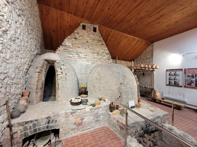 Muzeum Garncarstwa W Chałupkach