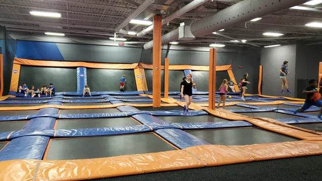 Altitude Trampoline Park - Cincinnati-Anderson