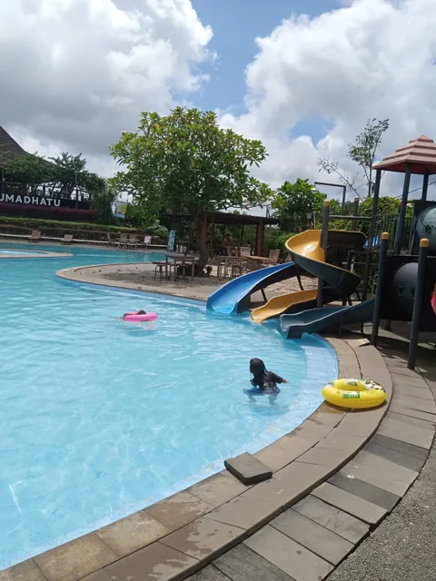 Umadhatu Waterpark