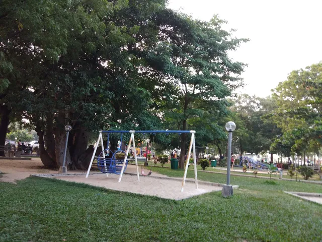 பழைய பூங்கா (Old Park)