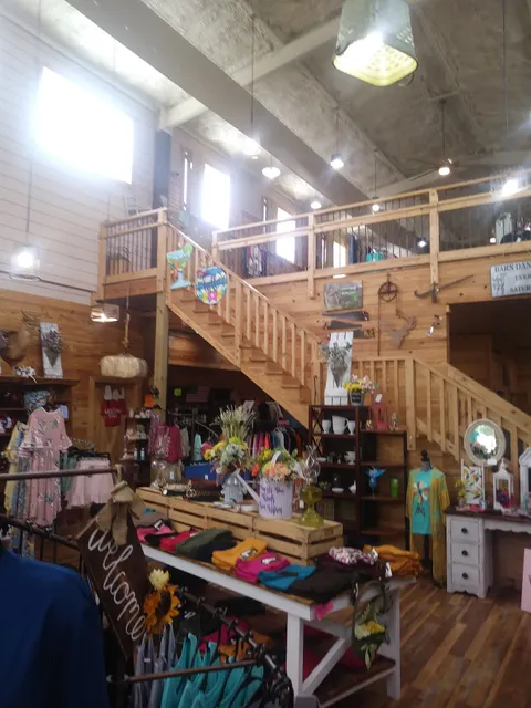 The Gift Barn Boutique