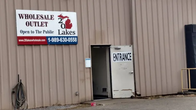 20 Lakes Wholesale Outlet