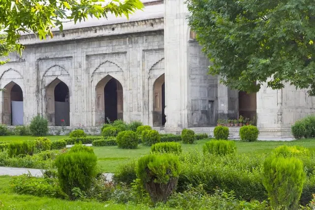 Pather Masjid