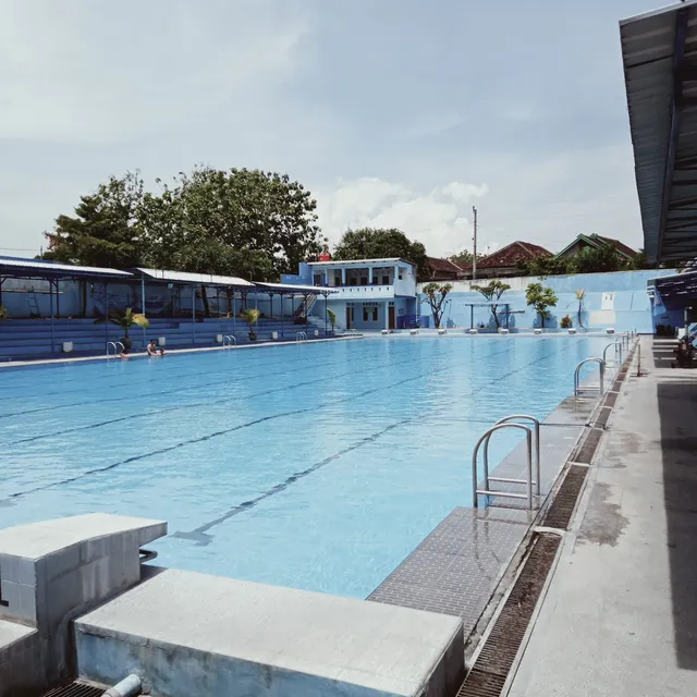 Kolam Renang Doeng Cuo