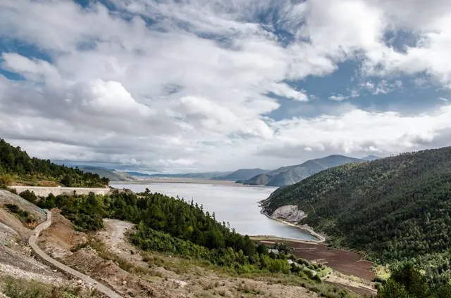 Yila Grassland of Napa Lake