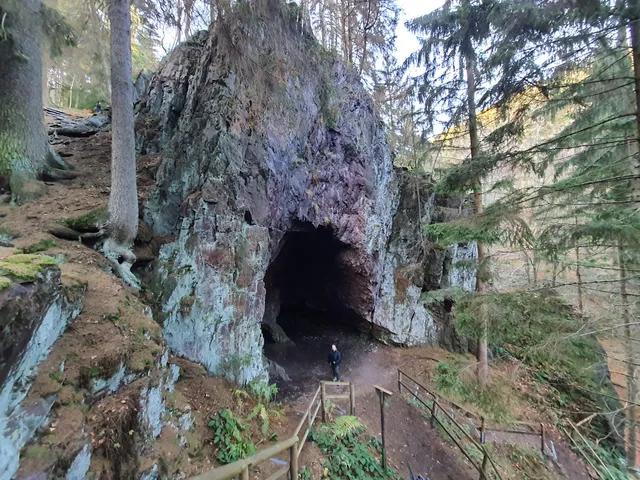 Backofenloch /Porphyrhöhle