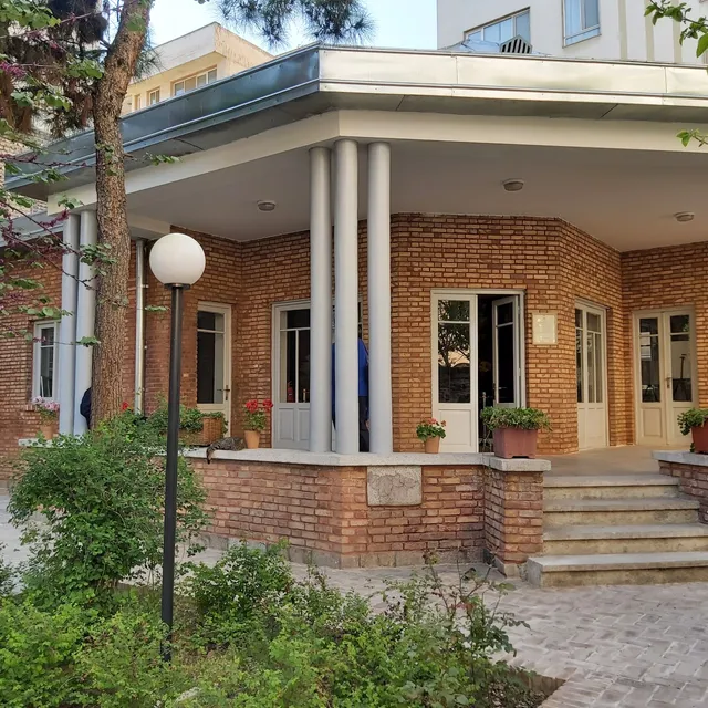 خانه نیما یوشیج