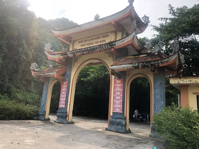 Populations Truc temple - Ngu Dong Thi Son