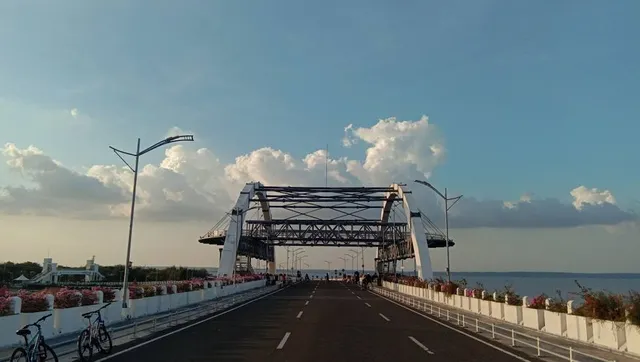 Taman Air Mancur Menari Kenjeran