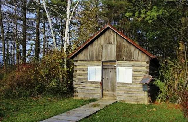 C A Nothnagle Log House
