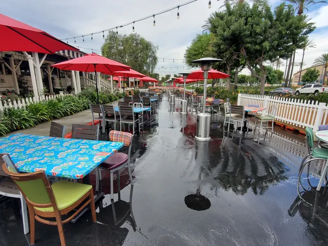 Lucille's Smokehouse Bar-B-Que