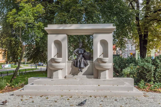 Pomnik Winiarki Emmy