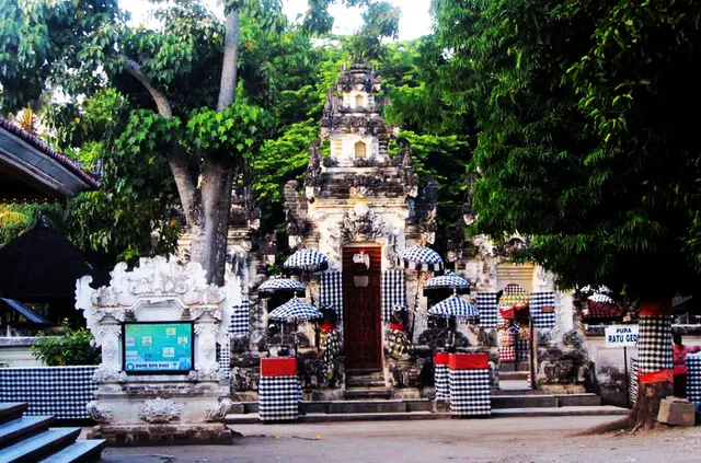 Pura Penataran Ped