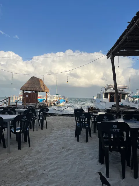 Zun ha Restaurante Bar by Tsunami Azul