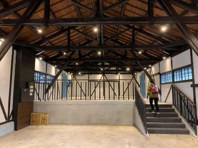 戶羽機關車園區(扇型車庫後方)