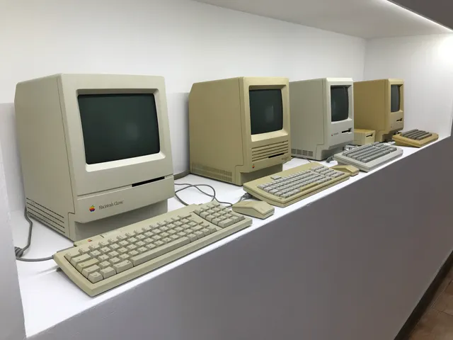 UYiLO MUSEUM - Apple Museum - Different Museum
