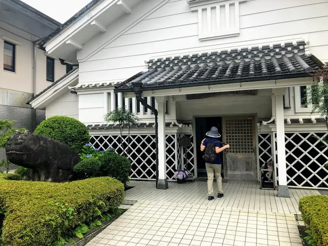 Nakatosa Town Art Museum