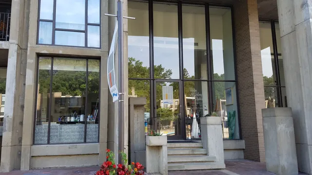 Reston Art Gallery & Studios