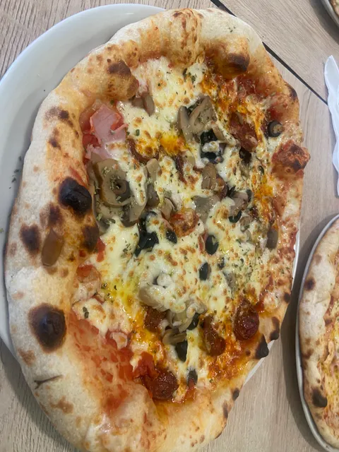 Pizzeria Artesanal La Piccola Italiana