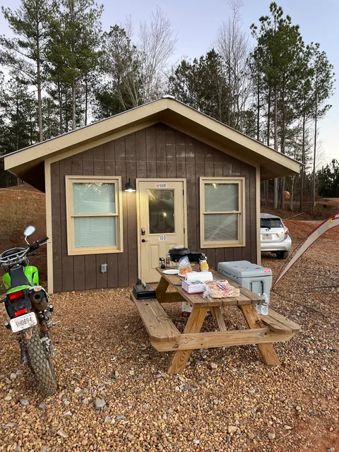 The Cabins at Iron Mountain Resort