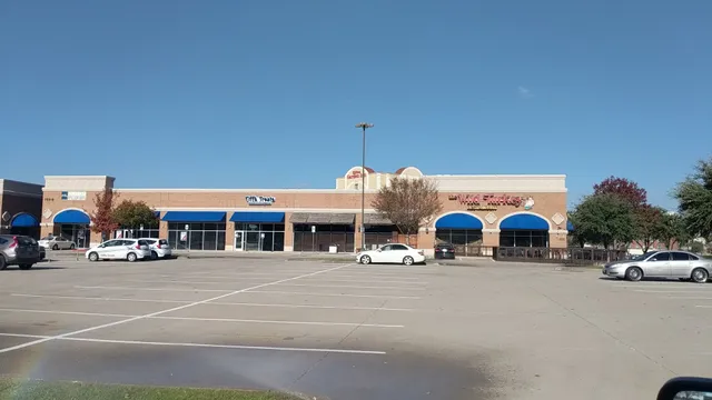 Eagle Lake Vista Shopping Center