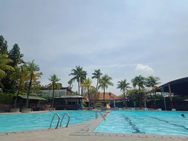 Swimming Pool Tirta Arum New & Hotel