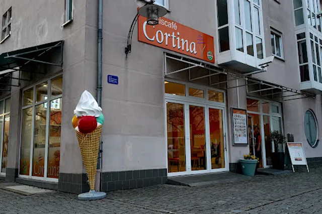 Eiscafé Cortina