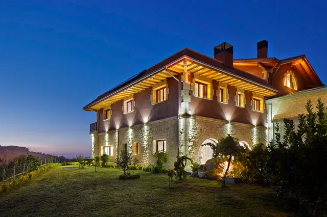 Bodega Gaintza Txakolina (Shop and Tours)