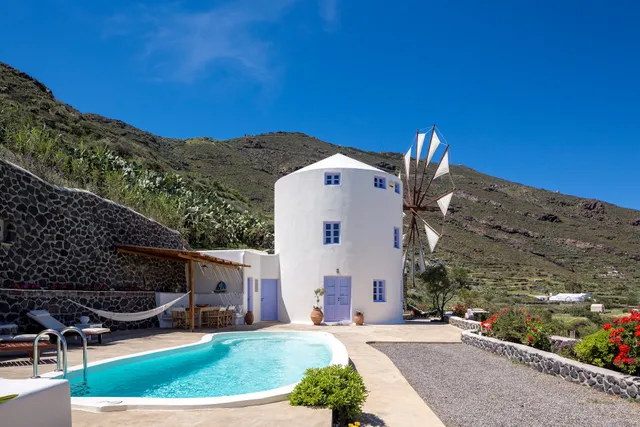 Windmill Villas - Santorini Exclusive Retreat