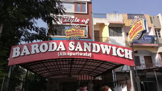 Baroda Sandwich Alkapuriwala || Best Restaurant | Fast Food Restaurant | Sandwich Restaurant In Vadodara