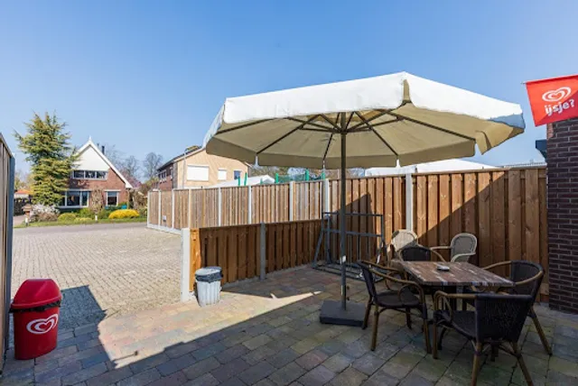 Cafetaria Snackbar De Driesprong Westerhaar