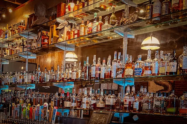 Snake Pit Alehouse Whiskey Bar & Kitchen