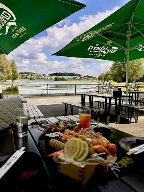 Best Friends Sushi Bar