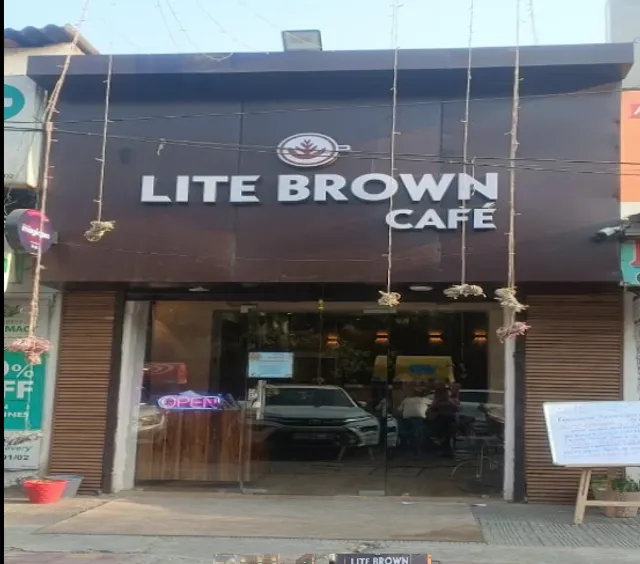 Lite Brown Cafe