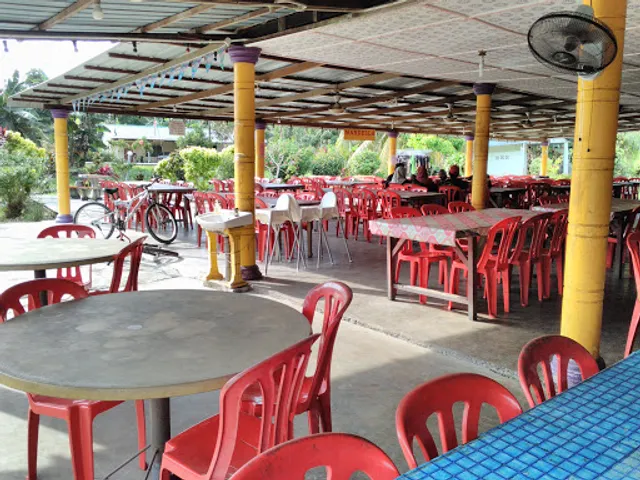 Mandella Seafood Restaurant