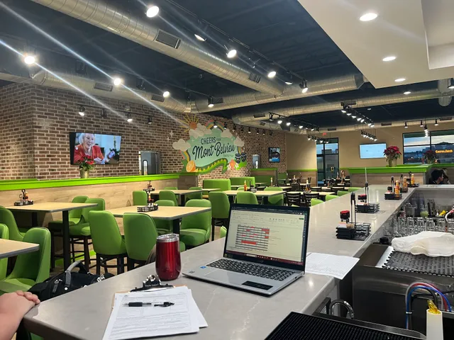 The Toasted Yolk Cafe