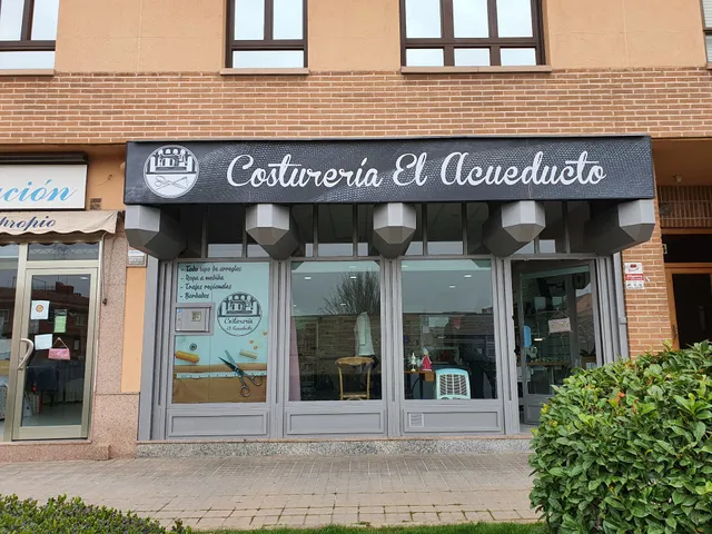 Costureria El Acueducto